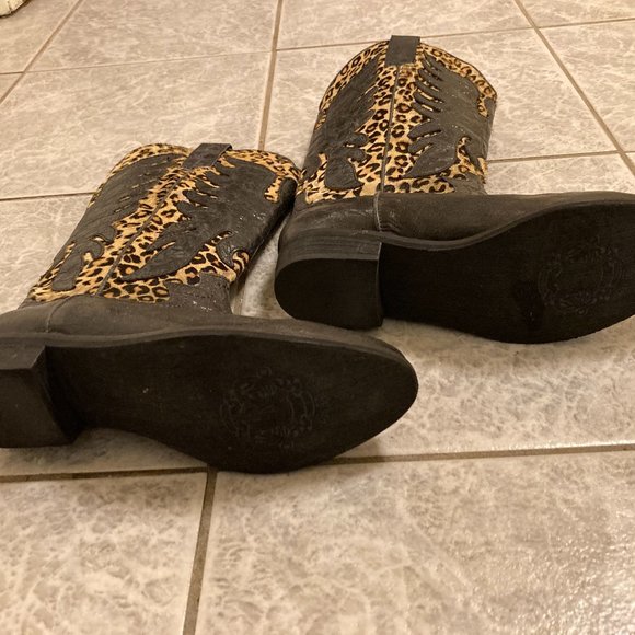 Women's black with leopard trim cowboy boots size 7 - Picture 3 of 10